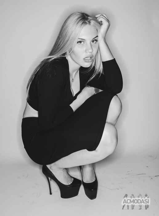 Yulia Sergeevna Lobareva фото №1032326. Загружено 03 Мая 2016