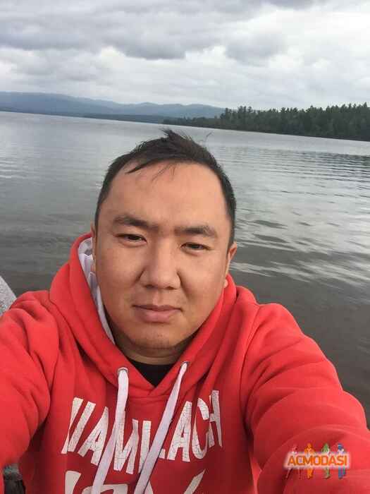 Евгений Сюрюн Шолбанович фото №940382. Загружено 17 Октября 2015