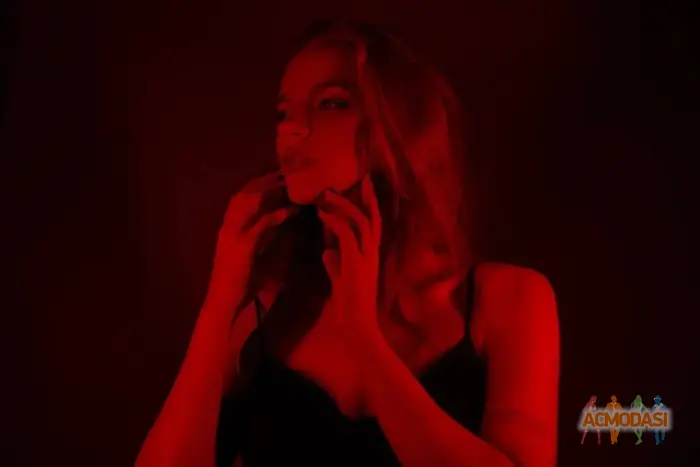 Алиса  Симан фото №1934972. Загружено 27 Августа 2025