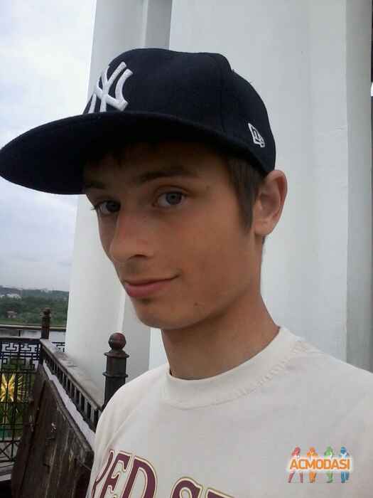 Виктор   фото №529062. Загружено 09 Ноября 2013