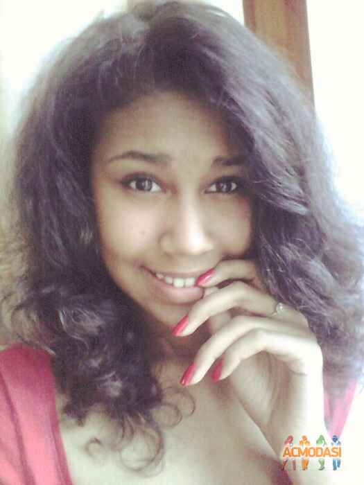 Моника  Ноябрьская фото №720232. Загружено 29 Августа 2014