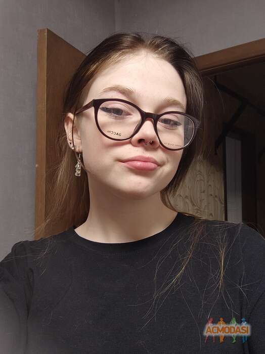 Настя  Захарова фото №1799866. Загружено 06 Июня 2022