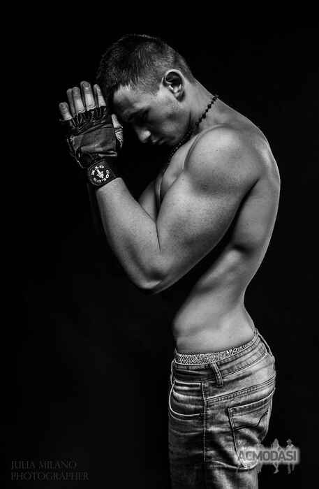 Hugo  Vega фото №650098. Загружено 10 Мая 2014