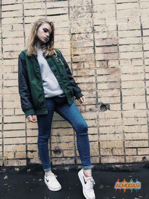 Алёна   фото №1258169. Загружено 01 Декабря 2017