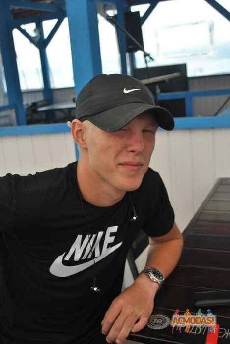 Владислав Александрович Михайлов фото №280385. Загружено 30 Октября 2012