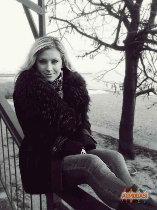 Юлия Игоревна Кириченко фото №201543. Загружено 22 Мая 2012