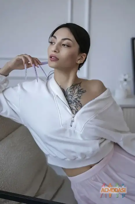 карина  кравченко фото №1938647. Загружено 14 Октября 2025