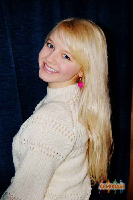 Алинка  Пономаренко фото №517304. Загружено 23 Октября 2013