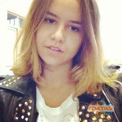 Таня   фото №268783. Загружено 10 Октября 2012