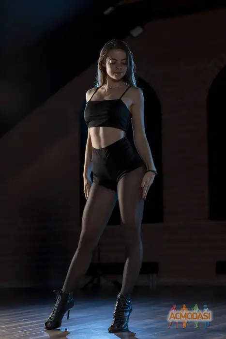 Karina   фото №1939671. Загружено 27 Октября 2025