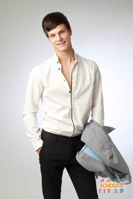 Роберт  Хамитов фото №824127. Загружено 18 Февраля 2015