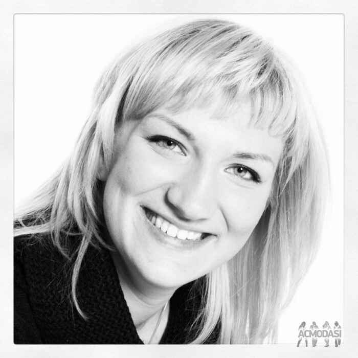 Полина Андреевна Луцкова фото №238885. Загружено 15 Августа 2012