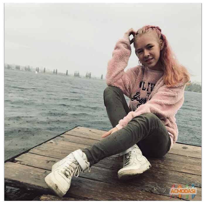 Вика Владимировна Молокова фото №1375517. Загружено 25 Сентября 2018