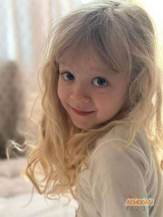 Виктория  Цуркан фото №1848013. Загружено 19 Марта 2023