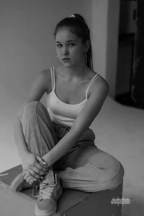 арина  мартынова фото №1853980. Загружено 08 Мая 2023