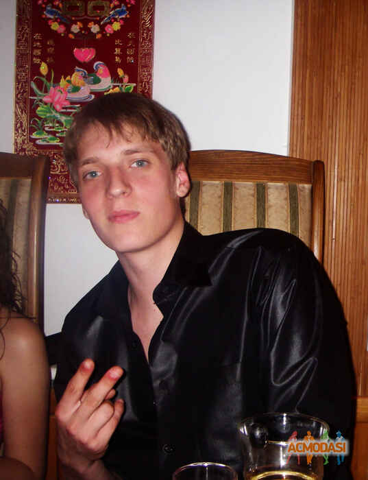 Дима Владимирович Махно фото №588310. Загружено 03 Февраля 2014