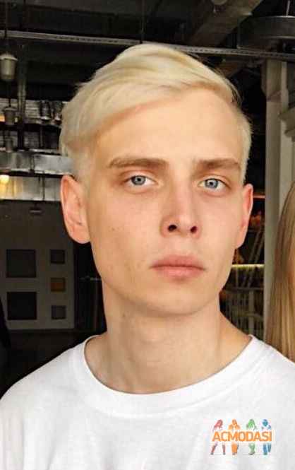 Богдан Викторович Калиничев фото №1343560. Загружено 12 Июля 2018