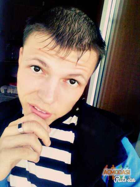 Сережка Владимирович Гурьянов фото №881599. Загружено 02 Июля 2015