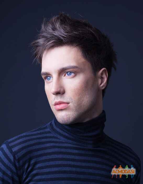 Роман Игоревич Мищенко фото №208753. Загружено 05 Июня 2012