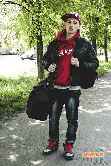 Hugo  Vega фото №647522. Загружено 05 Мая 2014