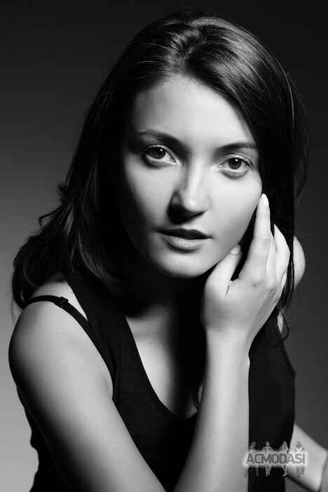 Юлия Игоревна Тюменцева фото №439596. Загружено 02 Июля 2013