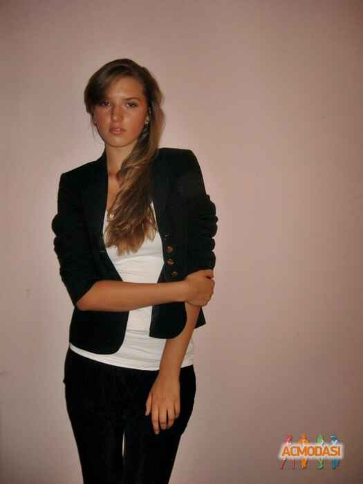 Карина Валерьевна Устик фото №58323. Загружено 16 Августа 2011