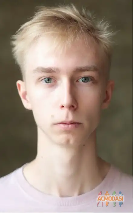 Артём  Алишев фото №1941358. Загружено 12 Ноября 2025