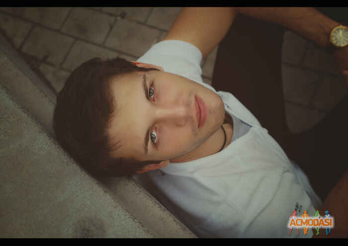 Владимир Валерьевич Барна фото №272350. Загружено 16 Октября 2012