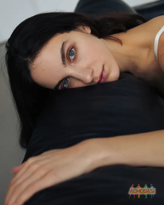 Елена  Коротич фото №1928417. Загружено 05 Июня 2025