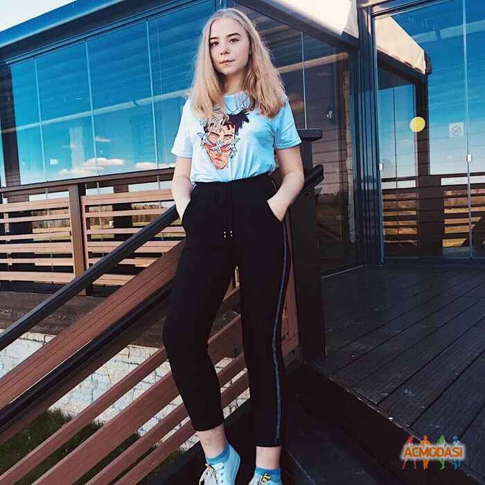 Настя Дмитриевна Степанова фото №1551188. Загружено 17 Декабря 2019