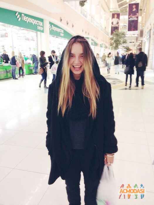 Лена  Павлова фото №649635. Загружено 08 Мая 2014