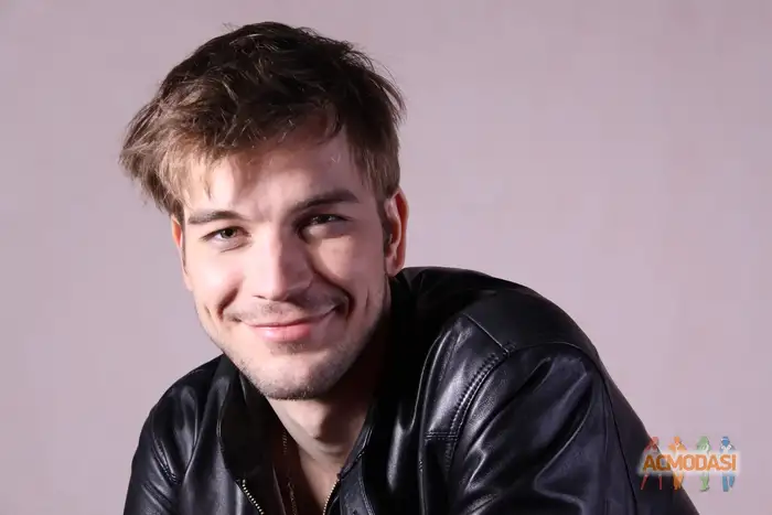 Артем  Руденко фото №1938756. Загружено 15 Октября 2025