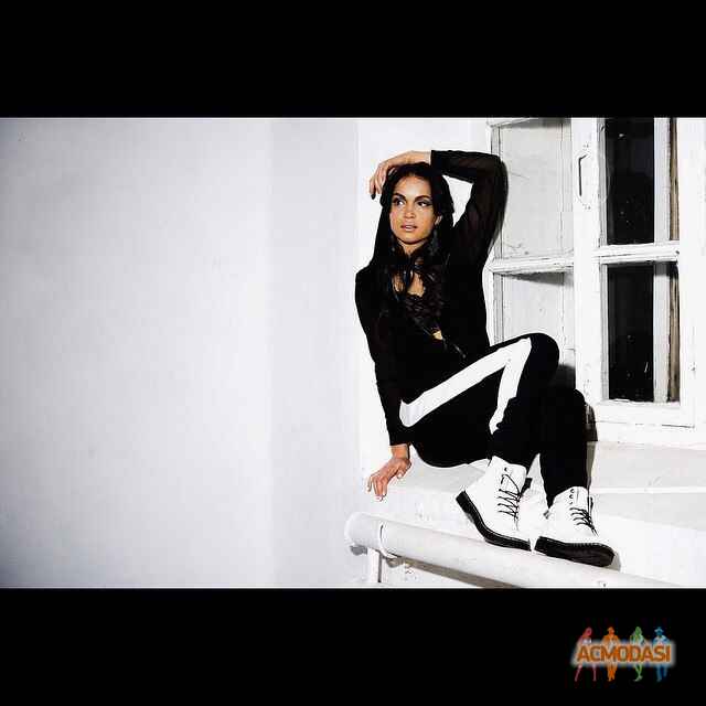 Анжолис Николаевна Козятинская фото №832450. Загружено 10 Марта 2015