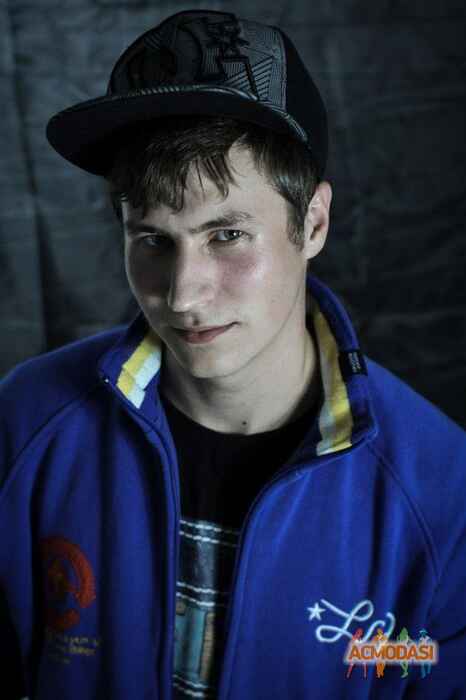 Side   фото №931896. Загружено 05 Октября 2015