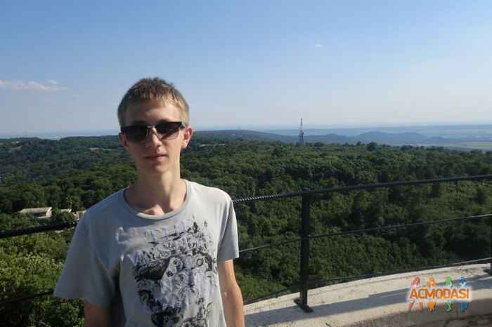 Иван Дмитриевич Емельянцев фото №184108. Загружено 13 Апреля 2012