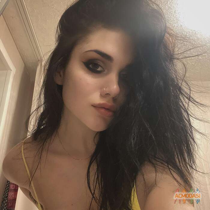 Karina  Komarova фото №1745974. Загружено 01 Октября 2021