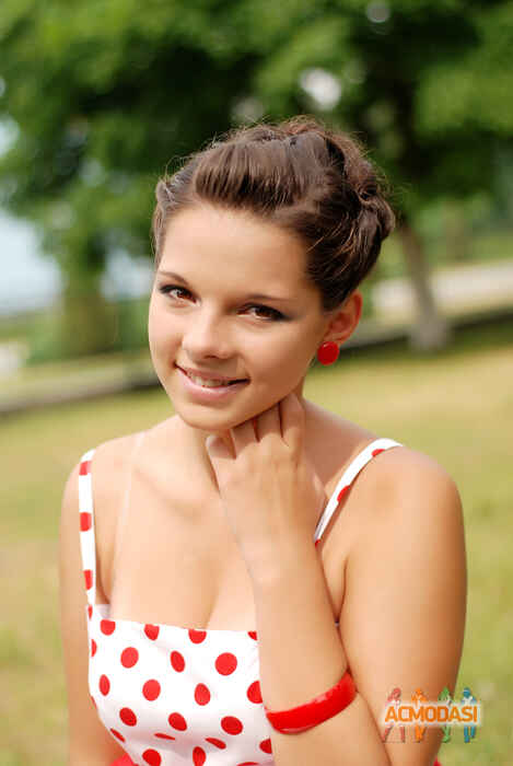 Юлька  Мелешко фото №229723. Загружено 27 Июля 2012