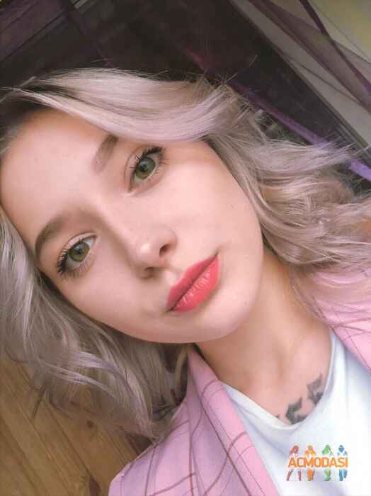 Виктория Витальевна Хомутянская фото №1515852. Загружено 24 Сентября 2019