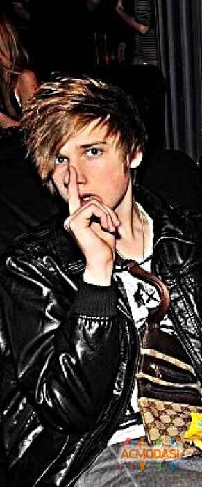 Витя  Добров фото №227467. Загружено 23 Июля 2012