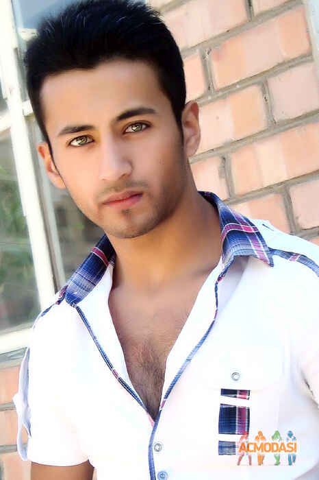 Бабур Бахтиярович Джураев фото №305110. Загружено 06 Декабря 2012