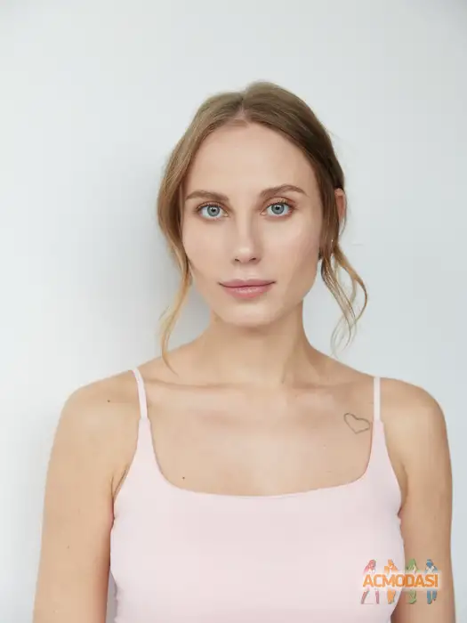 Арина Захарова Эдуардовна фото №1940693. Загружено 06 Ноября 2025