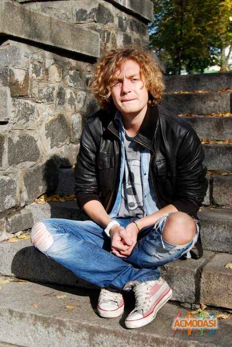 Антон Олегович Ерёмин фото №299185. Загружено 28 Ноября 2012