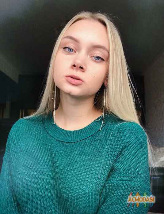 Юлия Романовна Митряйкина фото №1532779. Загружено 28 Октября 2019