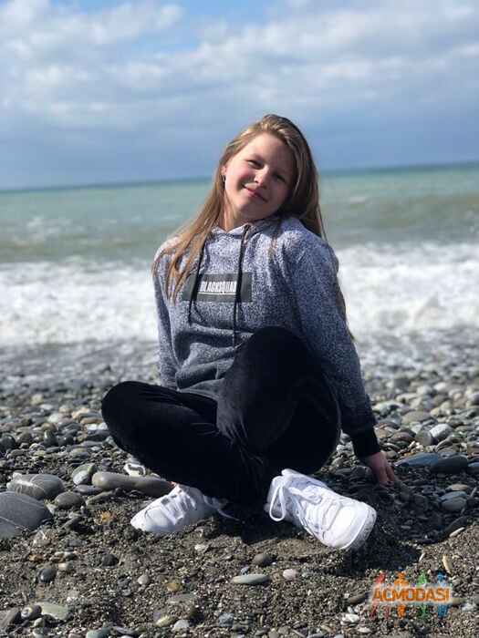 Арина Игоревна Слесарева фото №1448211. Загружено 16 Апреля 2019