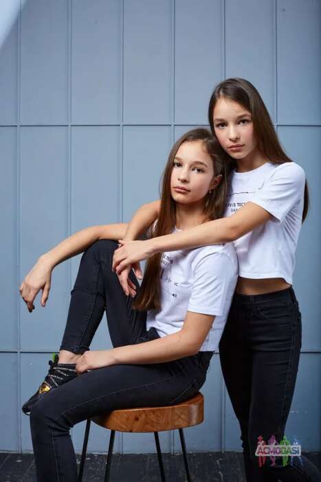 Karina & Diana  Alesich фото №1762074. Загружено 01 Декабря 2021