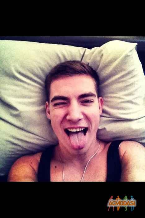 Михаил  Витальевич фото №839835. Загружено 26 Марта 2015