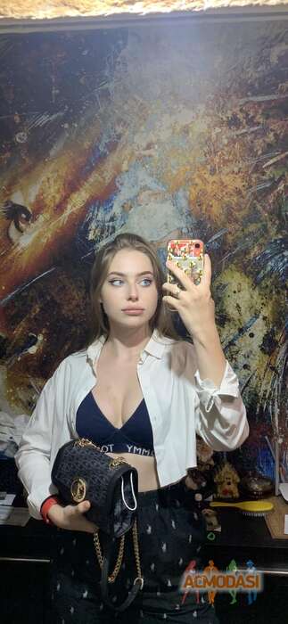 Полина Давыдова Голые Фото