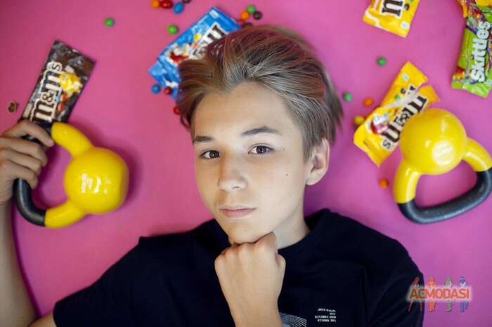 Артур  Злуницын фото №1826002. Загружено 29 Октября 2022