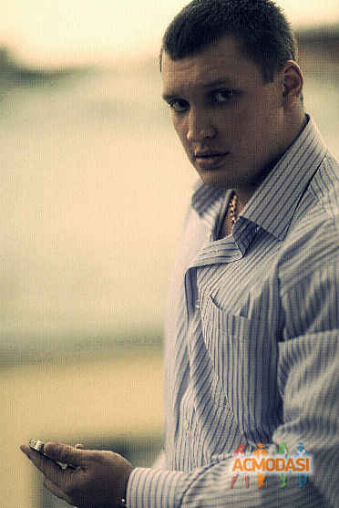 Ярослав  Владимирович фото №672018. Загружено 17 Июня 2014