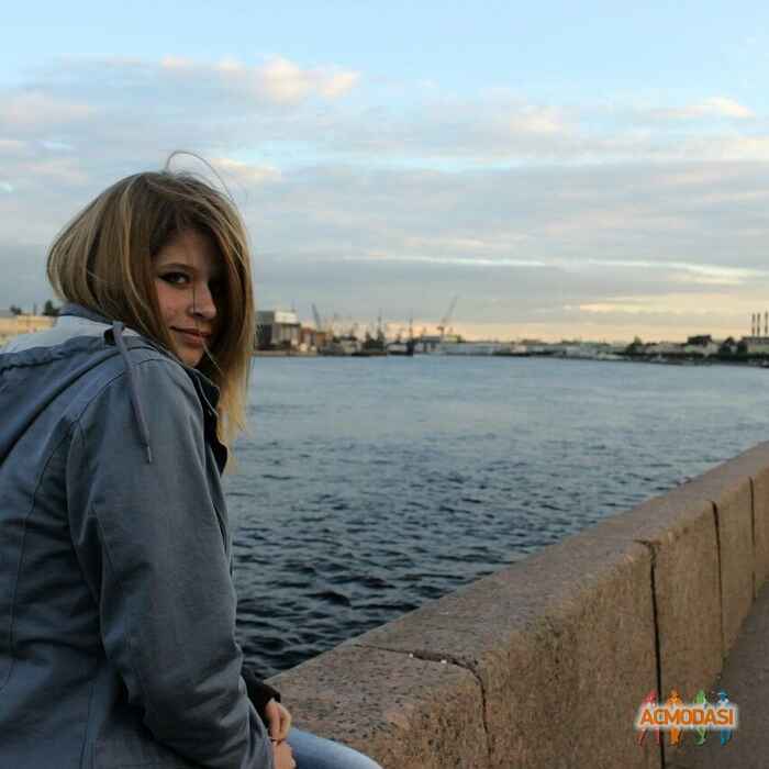 Алина  Максимовна фото №944624. Загружено 25 Октября 2015